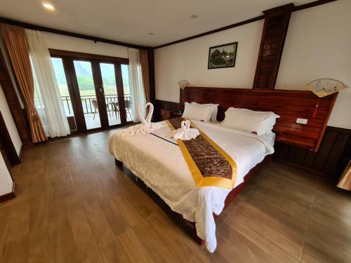 Lisha Grand Hotel