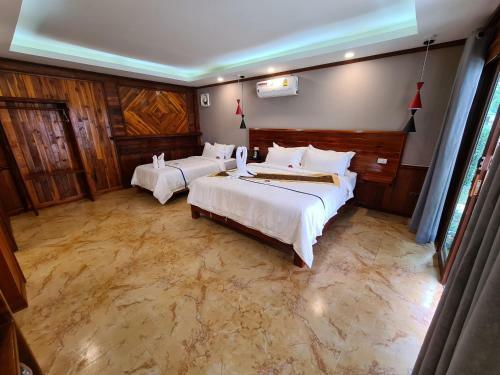 Lisha Grand Hotel