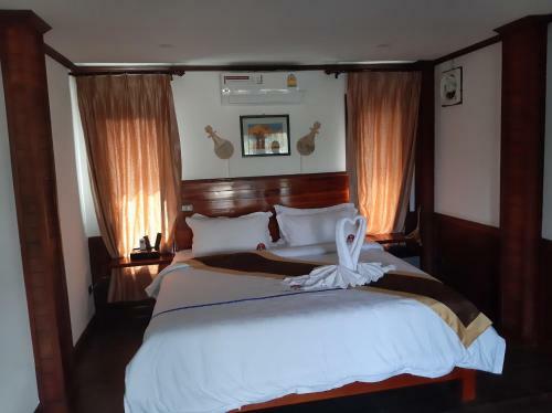 Lisha Grand Hotel