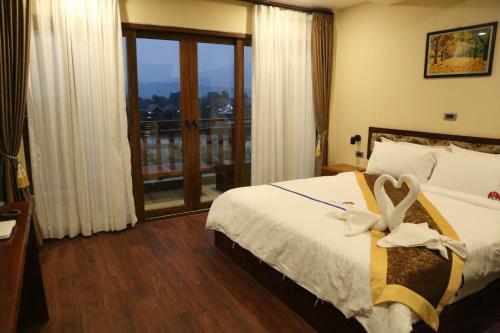 Lisha Grand Hotel
