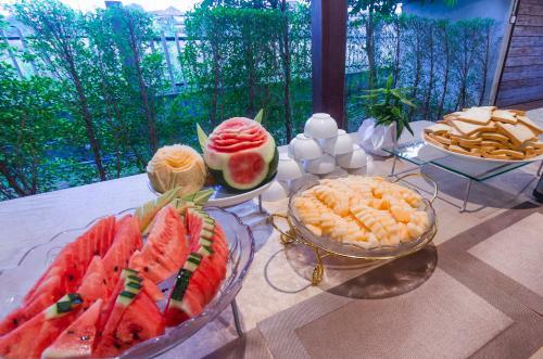 Lisha Grand Hotel