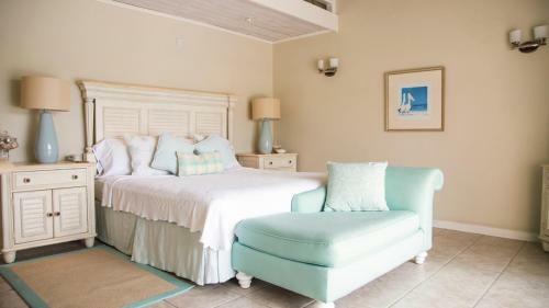 Reduit Villa Sleeps 6 With Pool Air Con And Wifi