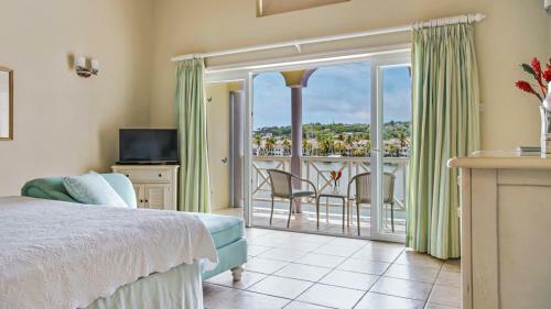 Reduit Villa Sleeps 6 With Pool Air Con And Wifi