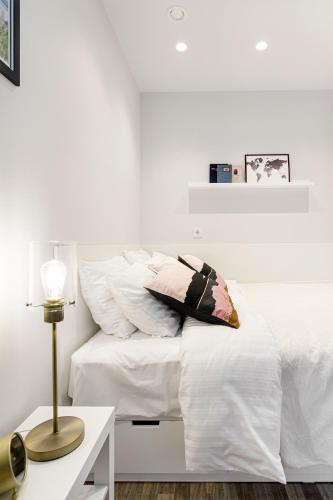 Cosy White Scandinavian Apartment By Houseys