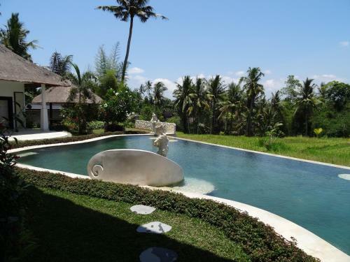 Hostal Frangipani Villas