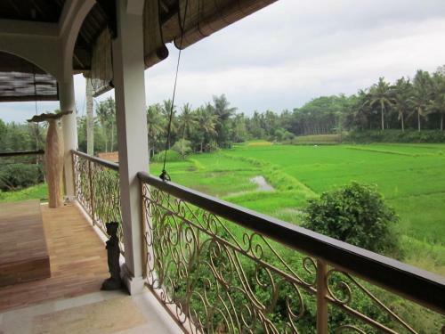 Hostal Frangipani Villas