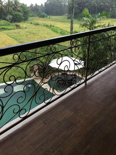 Hostal Frangipani Villas