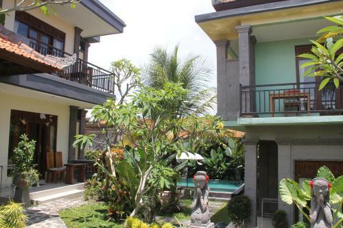 Hostal Villa Bungsil Gading