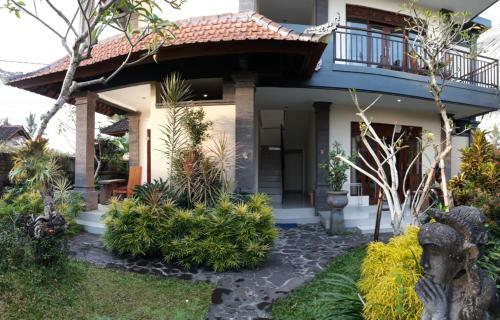 Hostal Villa Bungsil Gading