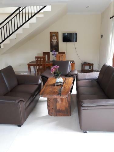Hostal Villa Bungsil Gading
