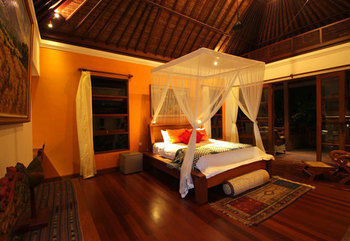 Villa Arya
