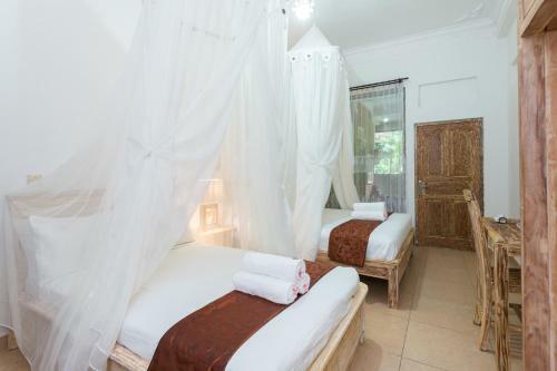 Ani's Villas