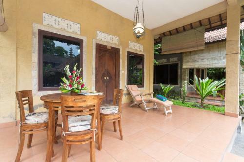 Ani's Villas