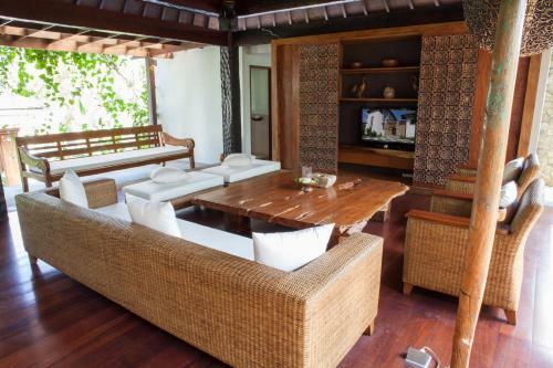Hostal Swarapadi Villa