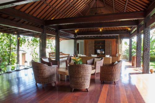 Hostal Swarapadi Villa