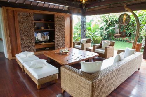 Hostal Swarapadi Villa