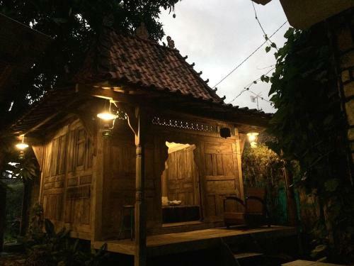 Hostal Mango Tree Dipudjo