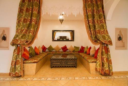 Hostal Suite Turquoise Avec Terrasse Et Vue Piscine