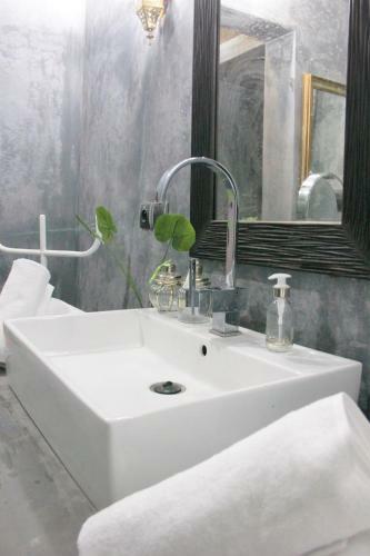 Hostal Riad El Ouarda