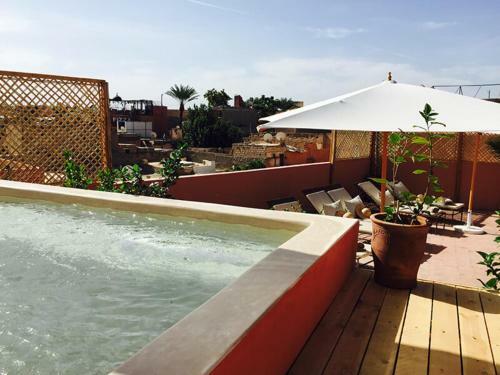 Hostal Room In Bb - Suite Atlas In Luxurious Riad - Marrakech