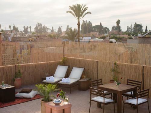 Hostal Room In Bb - Suite Atlas In Luxurious Riad - Marrakech