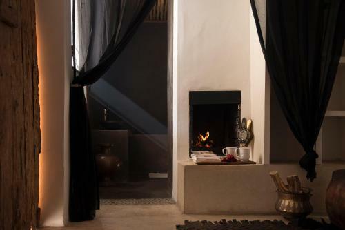 Hostal Room In Bb - Suite Atlas In Luxurious Riad - Marrakech