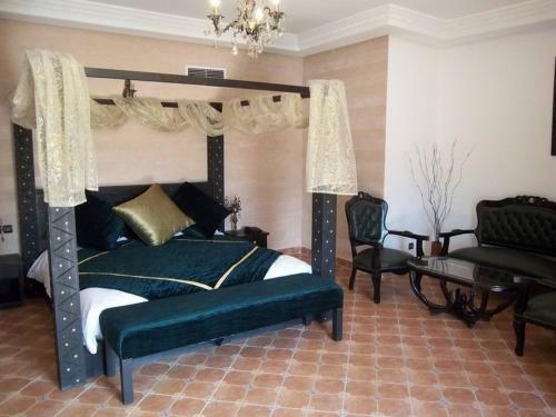 Hostal Suite Royale - Emeraude
