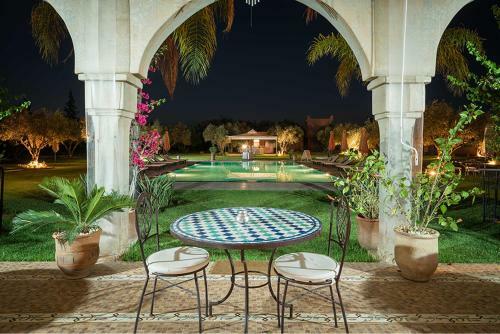 Hostal Suite Royale - Emeraude