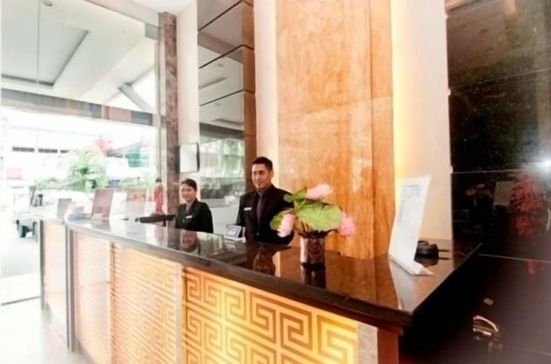 Grand Sakura Hotel