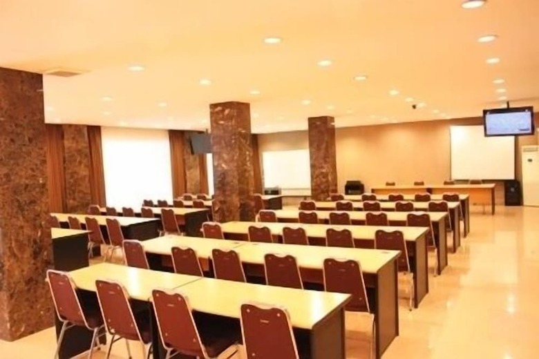 Grand Sakura Hotel