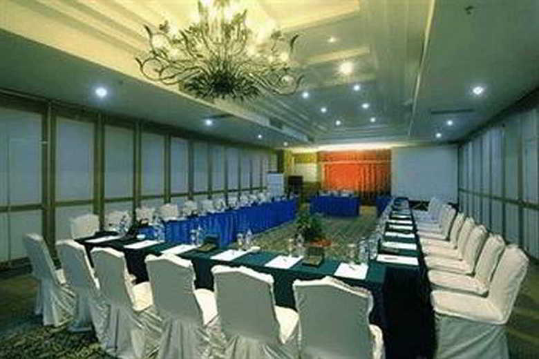 Hotel Soechi International