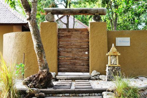 Hotel Shorea Beach Resort