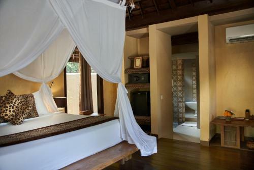 Hotel Shorea Beach Resort