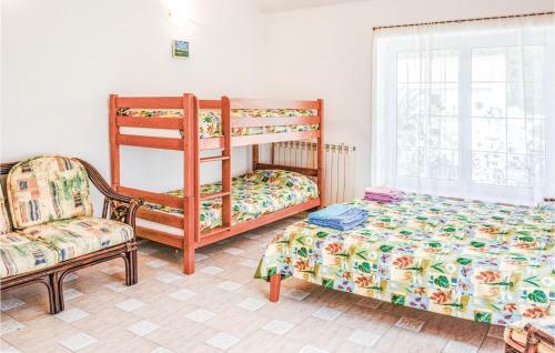 Seven-bedroom Holiday Home In Zanjic