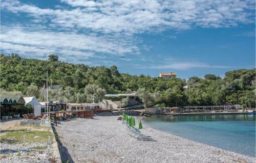 Seven-bedroom Holiday Home In Zanjic