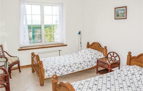 Seven-bedroom Holiday Home In Zanjic