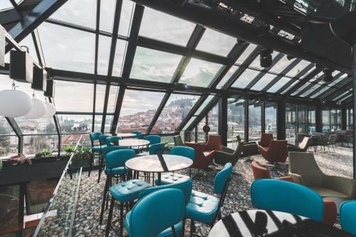 Sky Corner Hotel