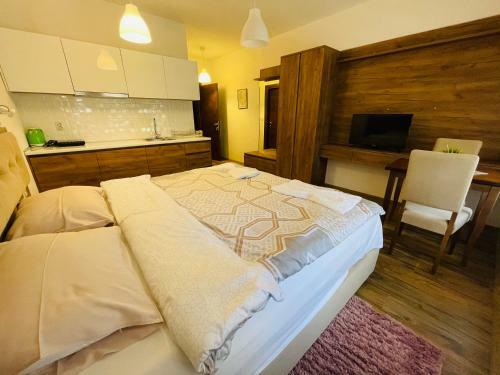Hostal Fuk-tak Apartmani & Restoran