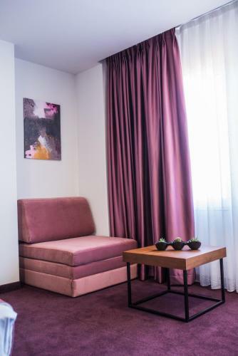Hotel Bograd - Apartments & Lounge Station