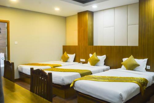 Sat Sun Hotel
