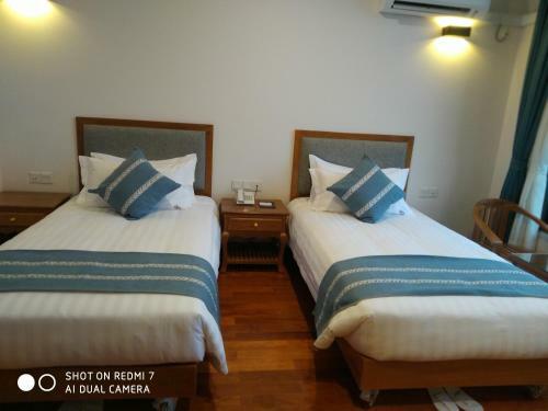 Dragon Phoenix Hotel