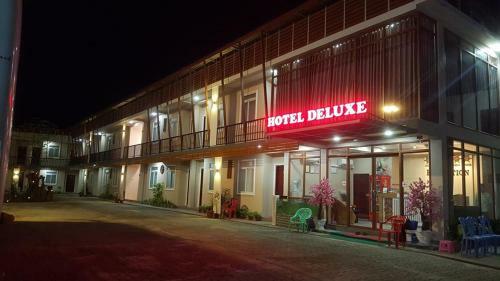 Hotel Deluxe