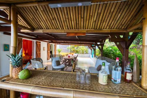 3 Bedrooms Vill With Sea View (Mqdi77)