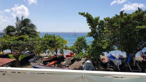 Apartamento Duplex Bwa Soley, Face � La Mer, � 5 Min Du Centre !