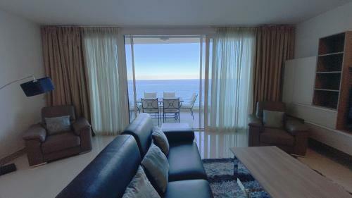 Quisisana Apartments - Cast Renting