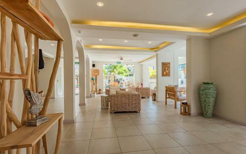 Seastar Hotel