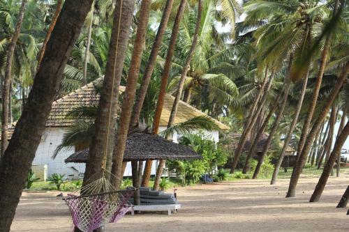 Hotel Malabar Ocean Front Resort And Spa