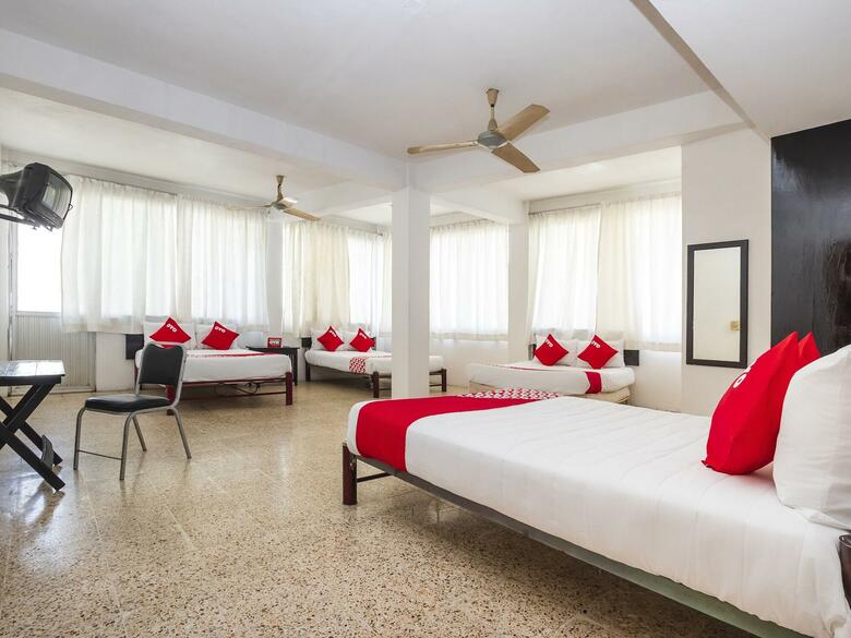 Hotel Las Brisas