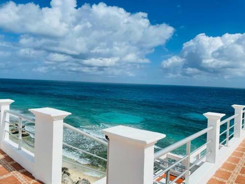 Habitaci�n Amanecer Turquesa #5 Priest House