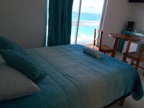 Habitaci�n Amanecer Turquesa #5 Priest House